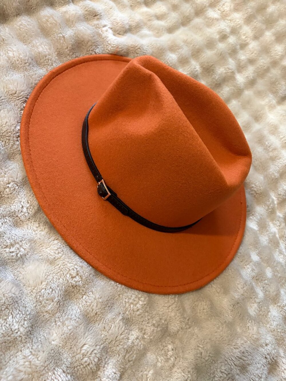 BRAND NEW Tureview Women's Fashion Flat Wide Brim Hat, Trendy Burnt Orange
